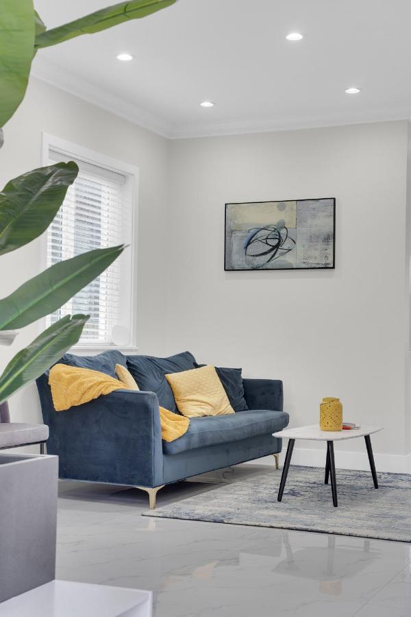 Family-Friendly, 3 Bed House - Private Backyard-Central Location Βανκούβερ Εξωτερικό φωτογραφία