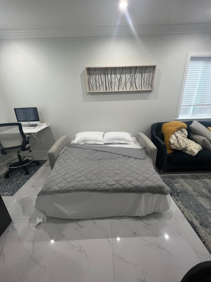 Family-Friendly, 3 Bed House - Private Backyard-Central Location Βανκούβερ Εξωτερικό φωτογραφία